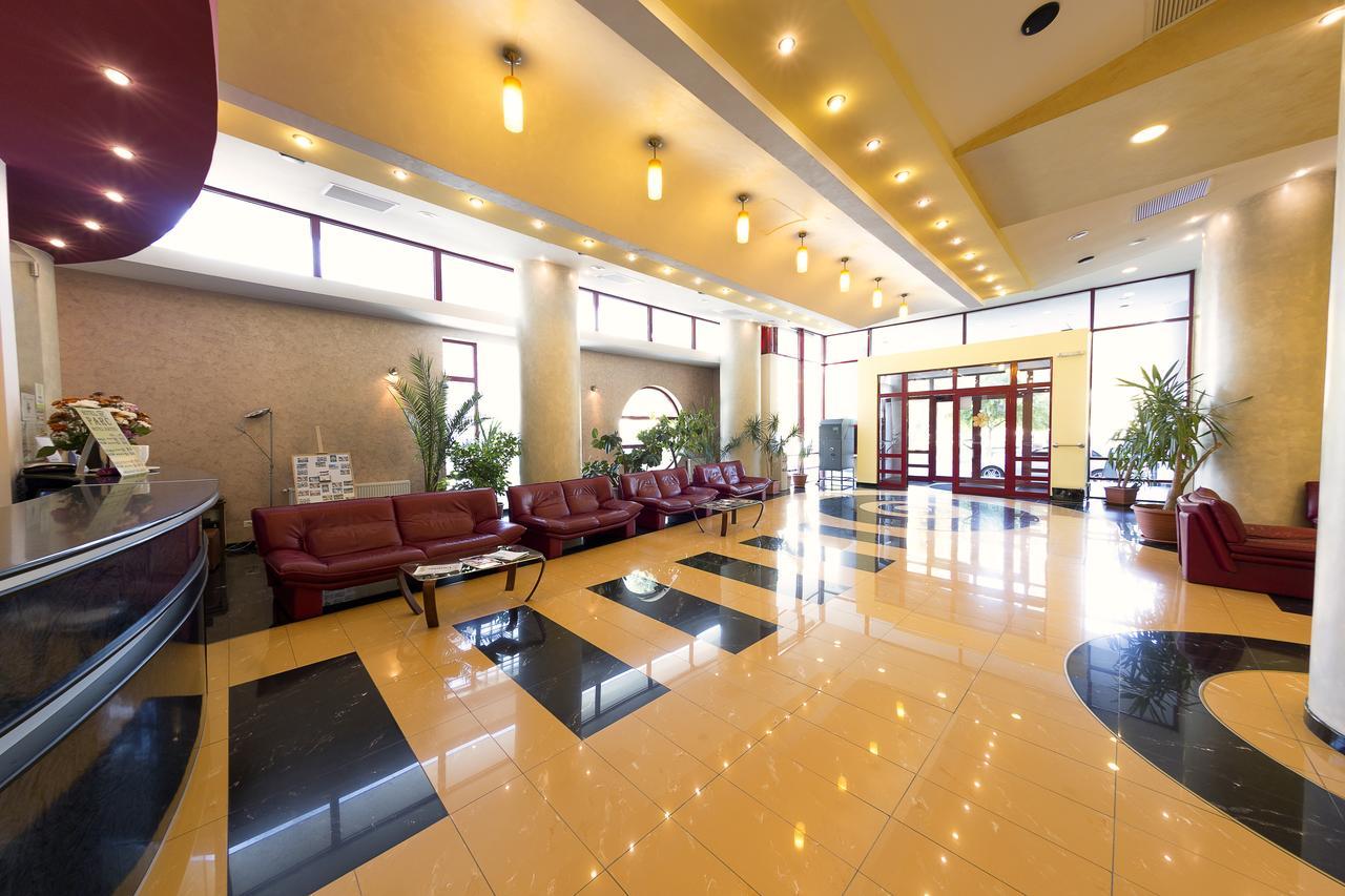 Hotel Parc Алба-Юлия Экстерьер фото