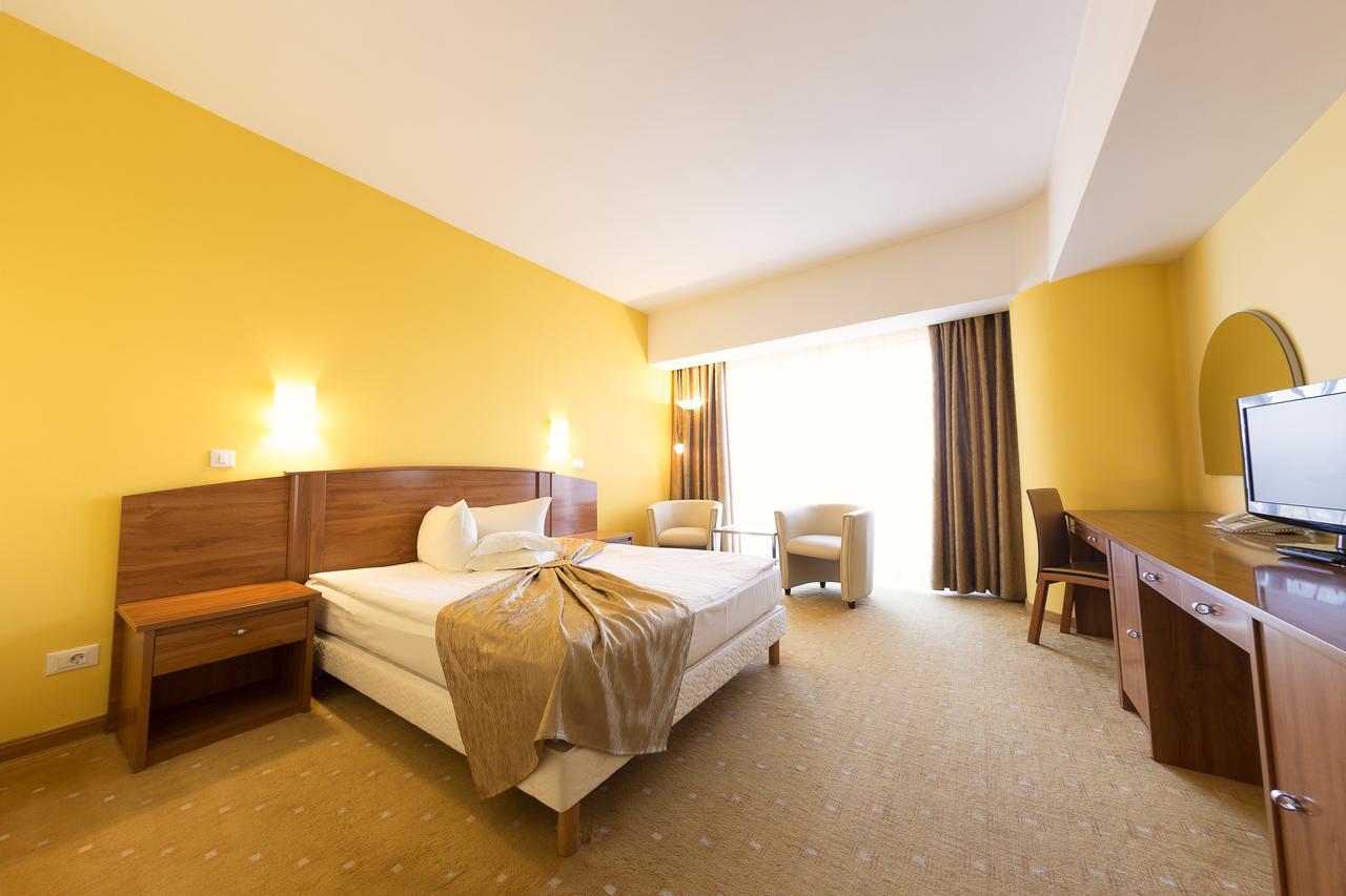 Hotel Parc Алба-Юлия Экстерьер фото