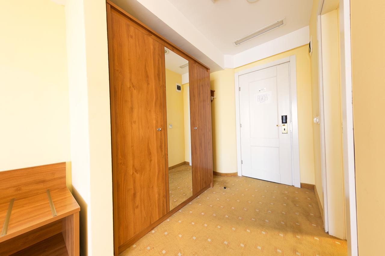 Hotel Parc Алба-Юлия Экстерьер фото